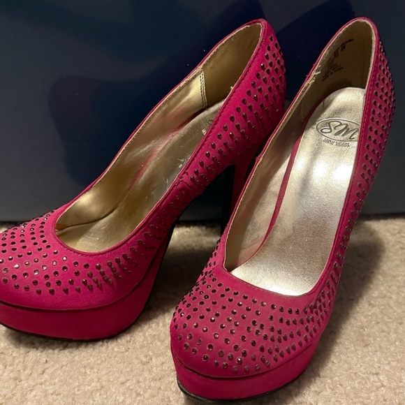 Steve Madden Glamorous Pink Platform Heels with Rhinestones - Picture 2 of 6
